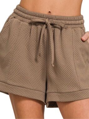 Zenana Textured Knit Jacquard Drawstring Shorts - Beige - Sz S. NWOT